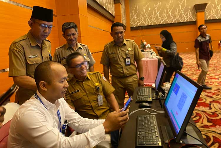 Disdukcapil Kotim akan Keliling ke Perangkat Daerah untuk Aktivasi IKD