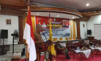 Kepala Kesbangpol Kotim Sanggul Lumban Gaol pada acara Dialog Kebangsaan di Gedung Wanita Sampit Senin 20 Maret 2023.