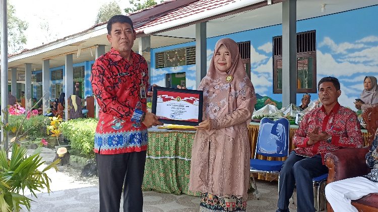 SMPN 3 Sampit Raih Penghargaan Karya Terbanyak pada Gebyar Merdeka
