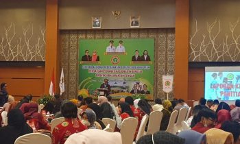 Ketua DPW PPNI Kalteng Riduan saat sambutab seminar keperawatan Minggu 12 Maret 2023.