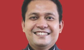 Ketua Dewan Pengawas YLBH Catur Bhakti Wakil Ketua Komisi Informasi Pusat RI Hendra J Kede