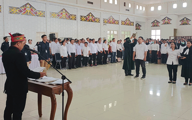 KPU Murung Raya Lantik 375 Anggota PPS Pemilu 2024