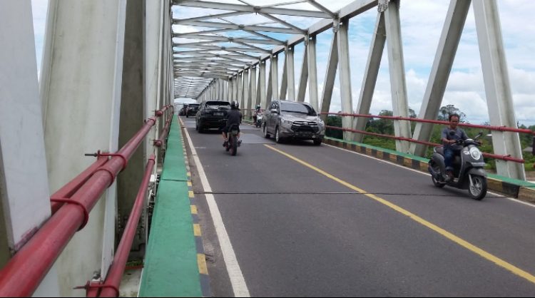 Lantai Jembatan Sei Katingan yang Rusak Bakal Segera Diganti