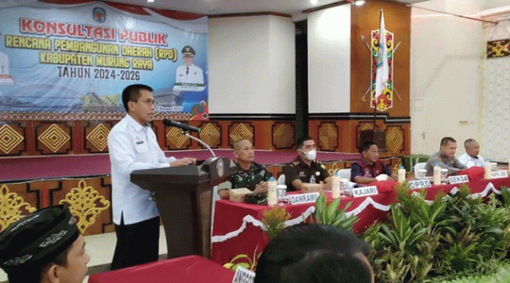 Sekertaris Daerah Murung Raya saat menyampaikan sambutan dan membuka kegiatan pada Rabu 18 Januari 2023.