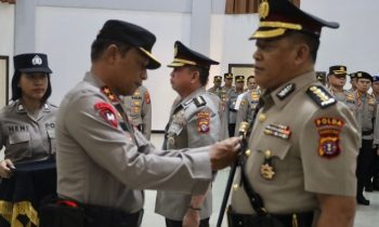 Serah terima jabatan di lingkungan Kepolisian Daerah Kalimantan Tengah.