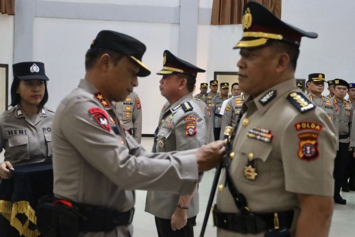 Sertijab Dipimpin Kapolda, Kombes Tory Resmi Jabat Karoops Polda Kalteng