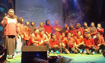 Sesi foto bersama dengan Camat Baamang Ady Candra yang akan berpindah tugas pada malam penutupan MTQ Baamang Selasa 28 Februari 2023