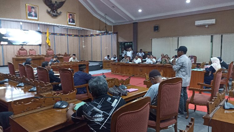 Minta Pemkab Berkoordinasi dengan Pemprov Kalteng soal Perizinan Galian C