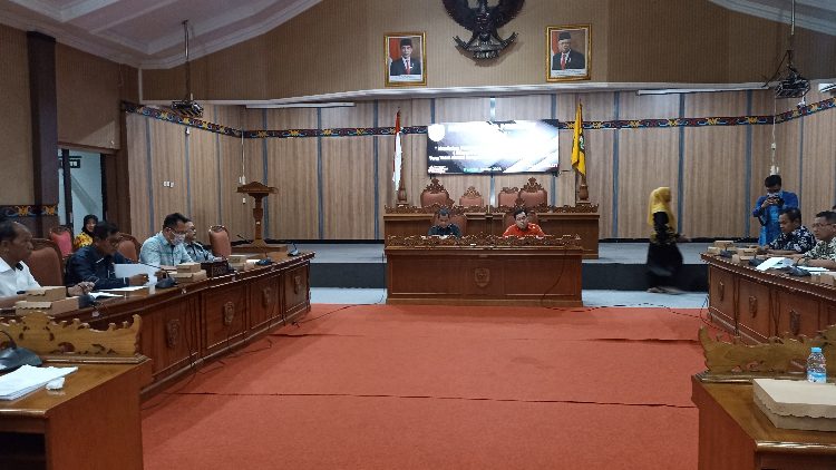 Perketat dan Evaluasi Perizinan Toko Retail Modern di Kotim
