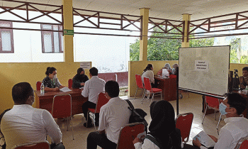 Suasana registrasi ulang para peserta Tes CAT Seleksi PPPK Kotim Minggu 19 Maret 2023.