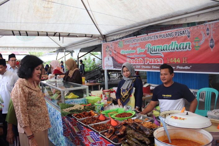 Pedagang di Pulang Pisau Bersyukur atas Digelarnya Pasar Ramadan