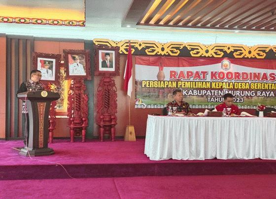 Wakil Bupati Murung Raya Rejikinoor S. Sos saat menyampaikan Sambutan bertempat di aula B kantor Bupati pada Jumat 27 Januari 2023.