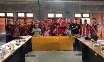 Foto bersama usai kegiatan rapat persiapan acara Mengatang Utus Jilid ke 4, kecamatan Jabiren Raya Pulang Pisau