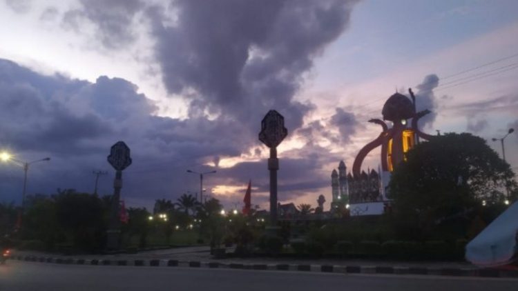 Hari ini Warga Sampit Bisa Saksikan Gerhana Matahari Hibrid