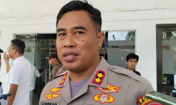 Kapolres Kotim AKBP Sarpani saat diwawancara awak media