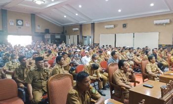 Para pengurus BPD dan Aparatur Pemerintah Desa se Kotim rapat dengan DPRD Kotim Selasa 4 April 2023
