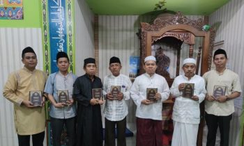 Pembagian Alquran di sela buka puasa bersama MAN Palangka Raya Selasa 18 April 2023