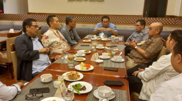 Pengurus Serikat Media Siber Indonesia Pusat saat Buka Puasa bersama Kamis 6 April 2023 di Hotel Millenium Jakarta Pusat