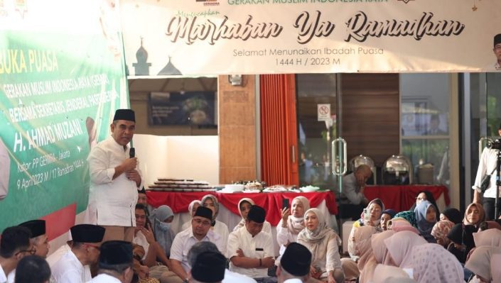 Sekjen Partai Gerindra Ahmad Muzani saat menghadiri acara silaturahmi ramadan bersama PP Gemira Tebet Jakarta Selatan Minggu 9 April 2023