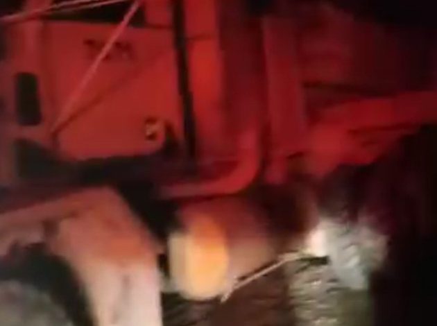 Truk Logging dan Hilux Tabrakan di Seruyan, 5 Orang Tewas
