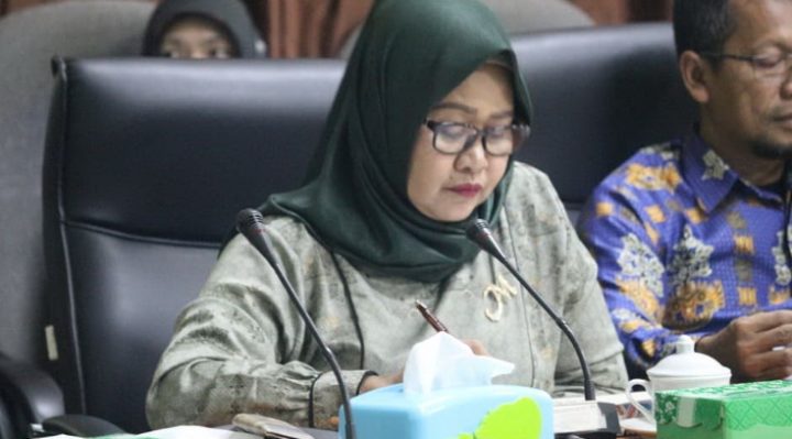 Anggota DPRD Seruyan, Masfuatun.