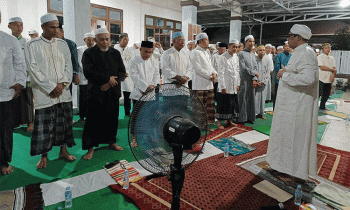 Jemaah Calon Haji Bimbingan Aswaja Gelar Sholat Hajat