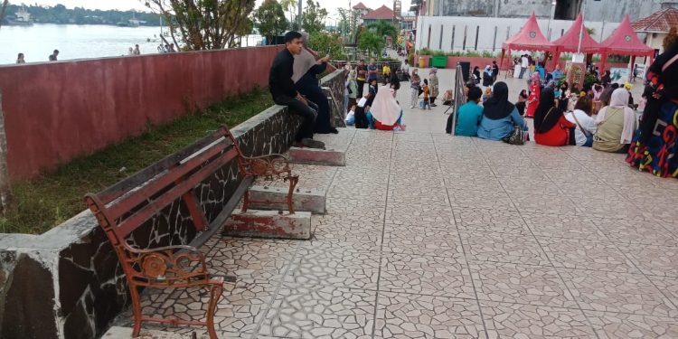 Destinasi Wisata Ikon Jelawat Tak Terawat, Warga Kecewa