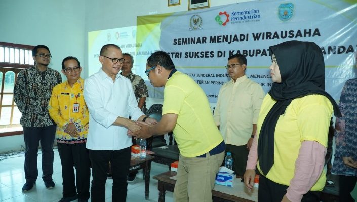 Mukhtarudin dalam acara Seminar Wirausaha Industri Sukses di Kabupaten Lamandau Kalimantan Tengah, Sabtu 27 Mei 2023.