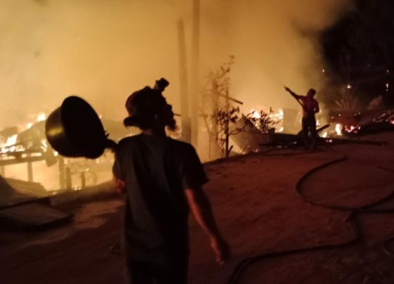 Musibah kebakaran terjadi di Desa Mirah Kelanaman, Kecamatan Katingan Tengah menyebabkan 3 rumah dan 1 bangunan sarang burung walet ludes terbakar.