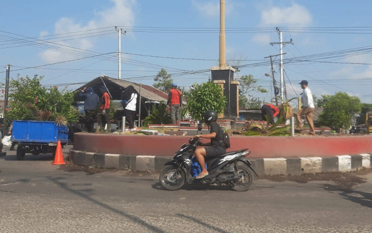 Bundaran Tidar Dibongkar Total