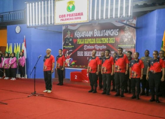Pembukaan Kejuaraan Bulutangkis Piala Kapolda Kalteng 2023 di GOR Pratama Kota Palangka Raya, Senin, 29 Mei 2023.