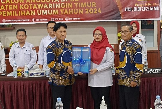 Penyerahan berkas Partai Nasdem Kotim kepada KPU Kotim, Kamis, 11 Mei 2023