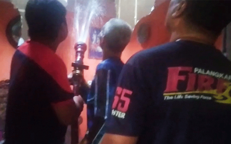 Diduga Korsleting Listrik, Rumah di Palangka Raya Nyaris Terbakar