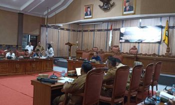 Suasana Rapat Bapemperda DPRD Kotim bahas Ranperda tentang Perubahan Ketiga Perda No. 9 Tahun 2016, Senin, 8 Mei 2023