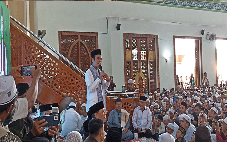 Sampit Jadi Kota Terakhir Tabligh Akbar UAS di Tanah Borneo
