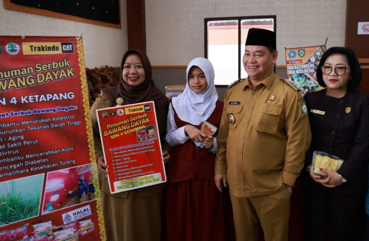Pesona Kearifan Lokal Bawang Dayak di SDN 4 Ketapang