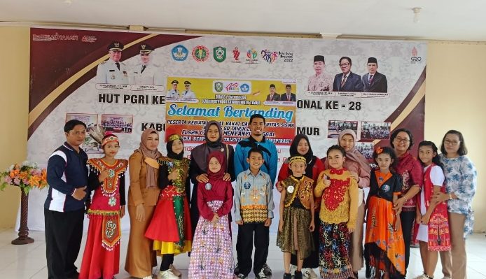 Foto bersama para peserta menyanyi tunggal FLS2N Tingkat Kabupaten Kotim pada 29 31 Mei 2023.