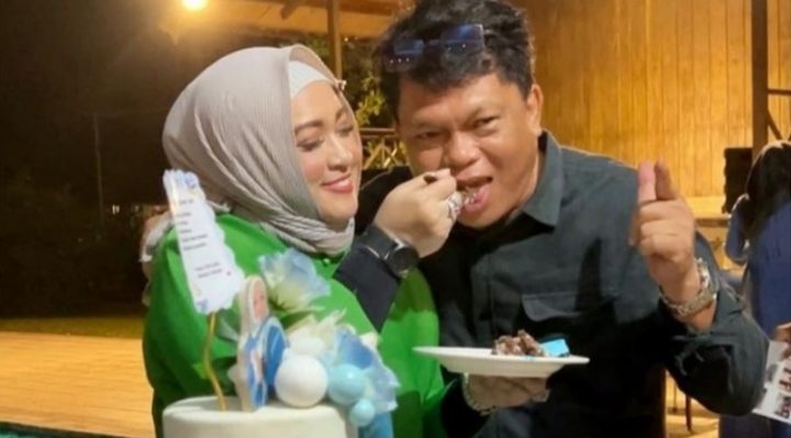 Kemesraan Wakil Wali Kota Palangka Raya dan Suami.