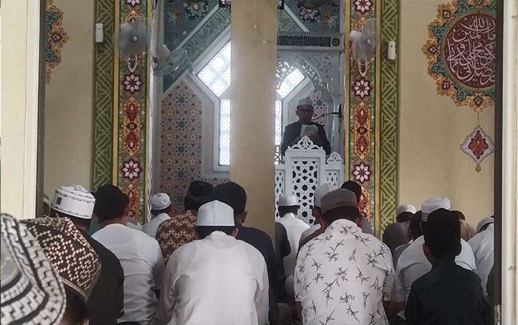 Salat Iduladha di Masjid At-Taawun Kasongan, Khatib: Resapi Komitmen Kepasrahan Diri