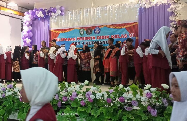 Siswa SDN 4 Ketapang Dapatkan Bekal Motivasi pada Momen Kelulusan dan Perpisahan