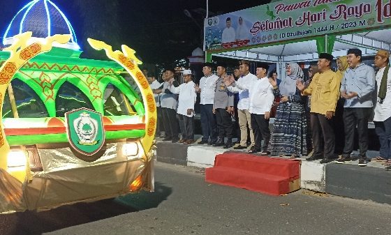 Pelepasan kendaraan pawai takbir keliling 1444 H di depan Rujab Bupati Kotim, Jalan A. Yani, Rabu, 28 Juni 2023.