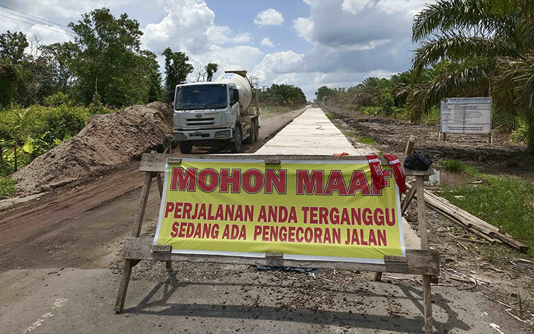 Warga Harapkan Pengerjaan Jalan Kuala Pembuang–Bangkal Segera Rampung