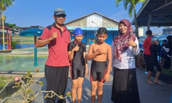 Siswa SDN 3 Kota Besi Hilir, Ahmad Rahil dua dari kanan peraih juara II O2SN tingkat Kabupaten Kotim pada 29 31 Mei 2023.