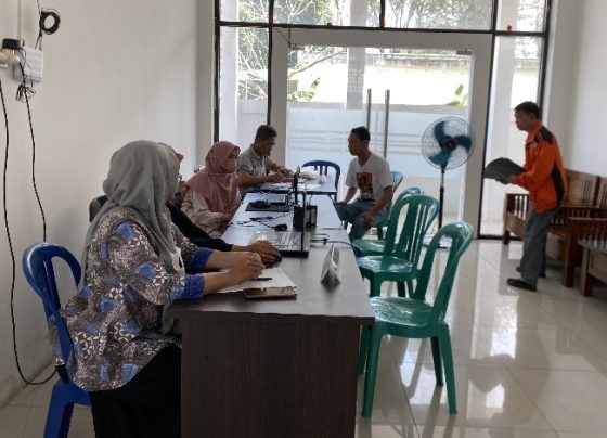 Suasana di kantor sekretariat KONI Kotim saat pendaftaran untuk Porprov Kalteng 2023.