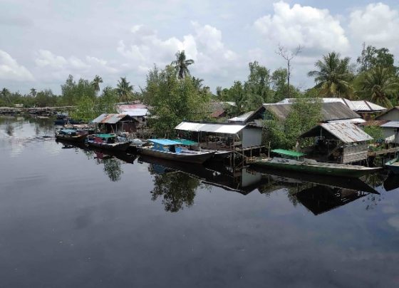 Aktivitas nelayan di wilayah Kabupaten Seruyan.