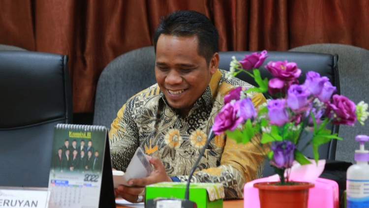 Masyarakat Dapil I Usulkan Pemberian Buku LKS Gratis