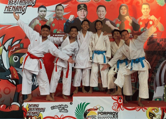 Atlet karate kontingen Kotim peraih medali Porprov Kalteng 2023, Selasa, 25 Juli 2023.