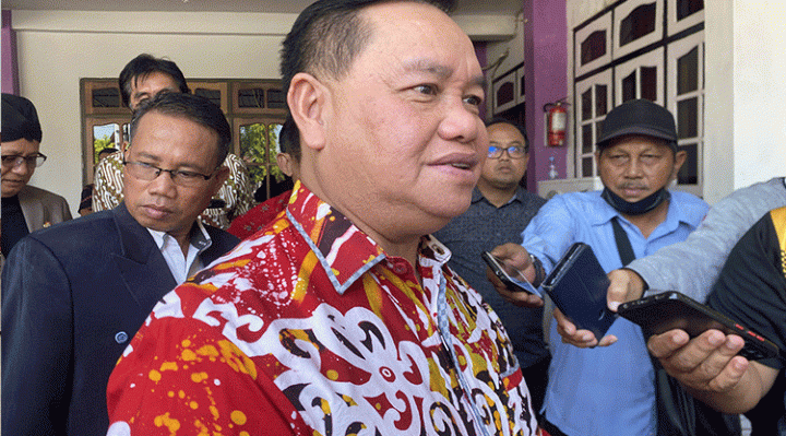 Bupati Kotim Halikinnor