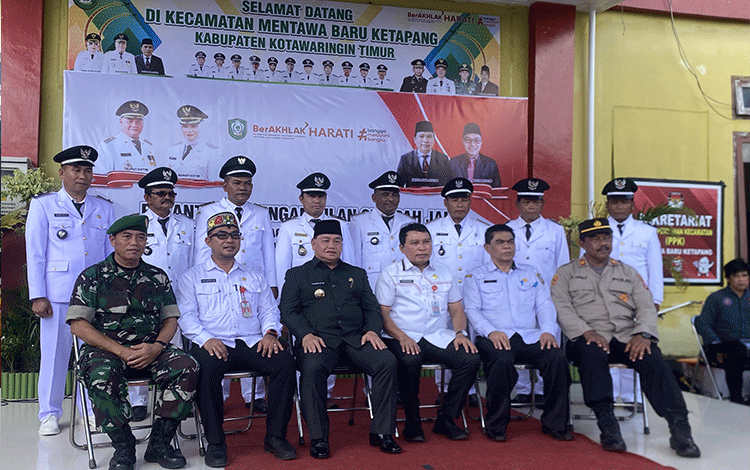 Seorang Pejabat Kades yang Dilantik Berstatus Guru, Ini Kata Halikinnor