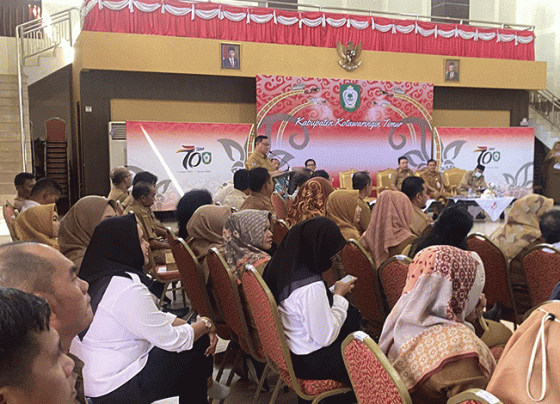 Bupati Kotim Halikinnor menyampaikan sambutan seminar laporan akhir, Selasa, 4 Juli 2023.